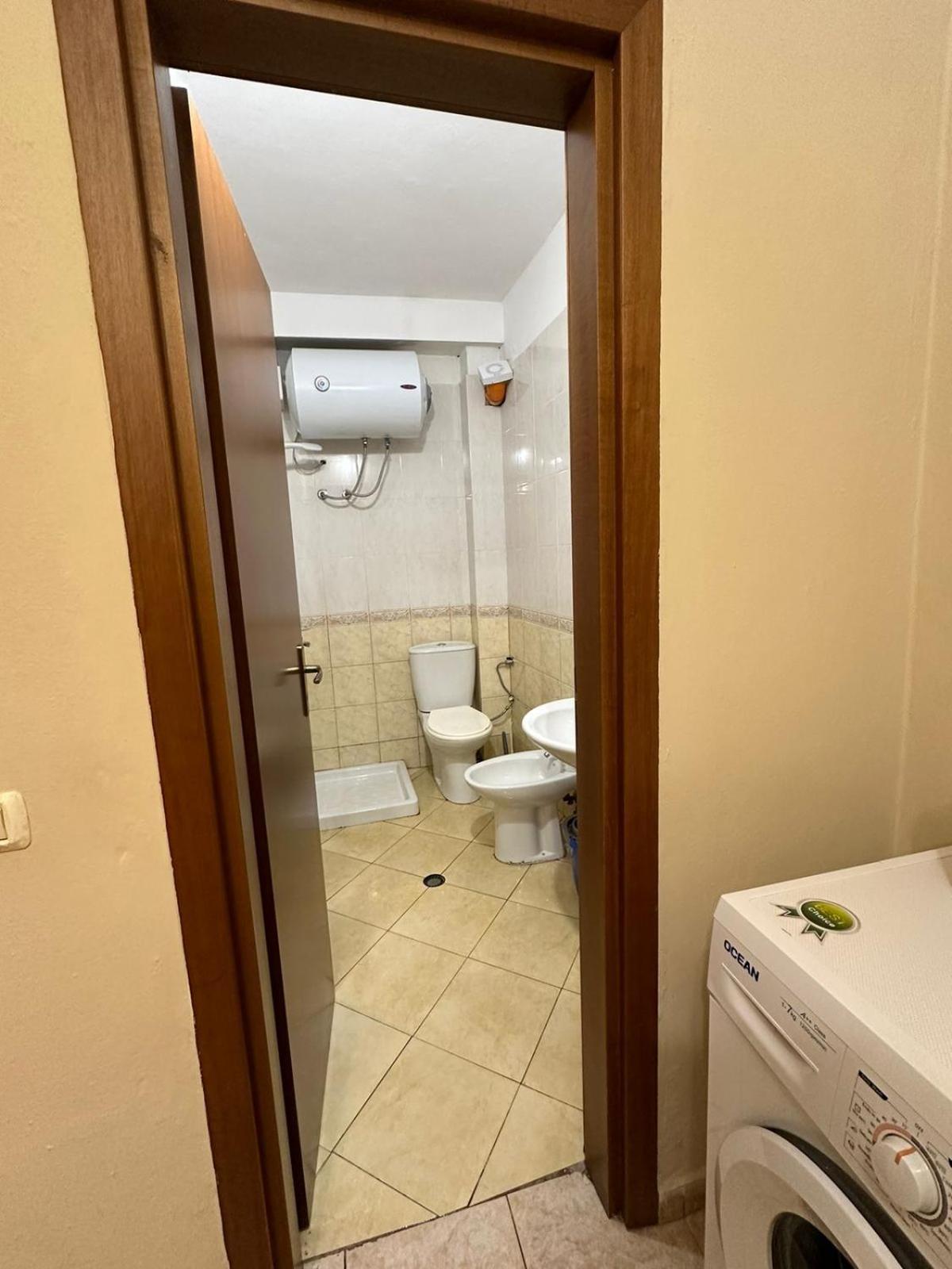 Esar Apartment Durrës Esterno foto